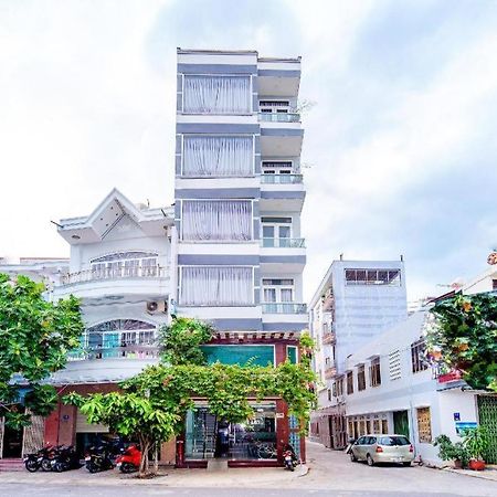 Oyo 587 Trang Long Hotel Nha Trang Buitenkant foto