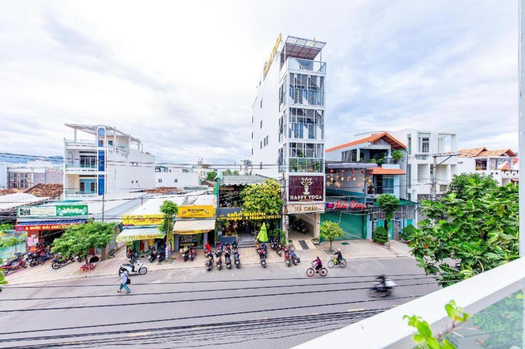 Oyo 587 Trang Long Hotel Nha Trang Buitenkant foto