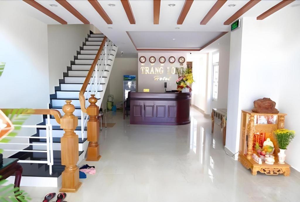 Oyo 587 Trang Long Hotel Nha Trang Buitenkant foto