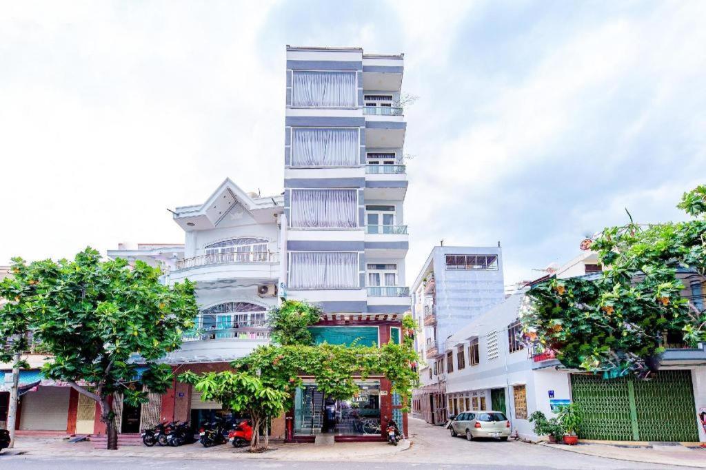Oyo 587 Trang Long Hotel Nha Trang Buitenkant foto