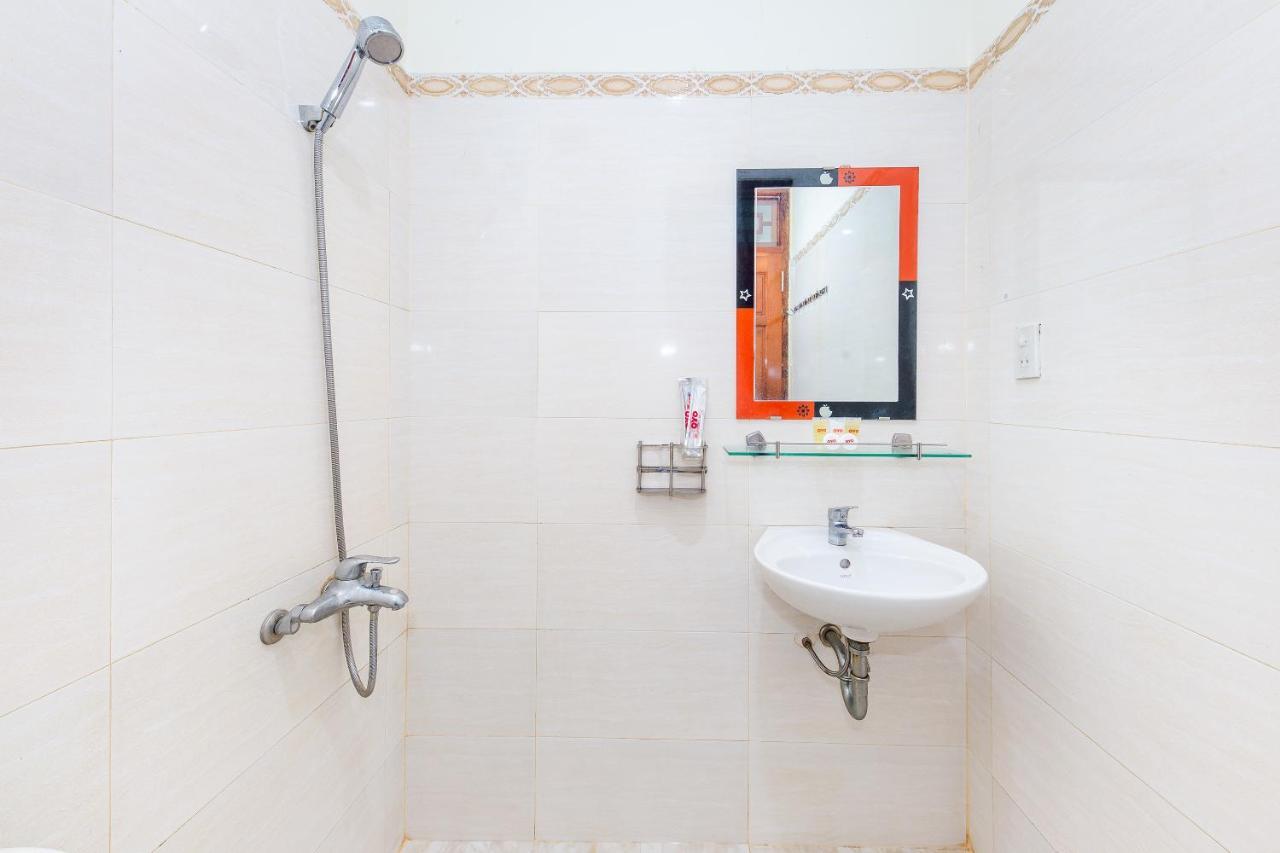 Oyo 587 Trang Long Hotel Nha Trang Buitenkant foto